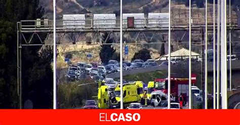 Susto En El Papiol En Un Accidente Con Un Coche Volcado En La B 23