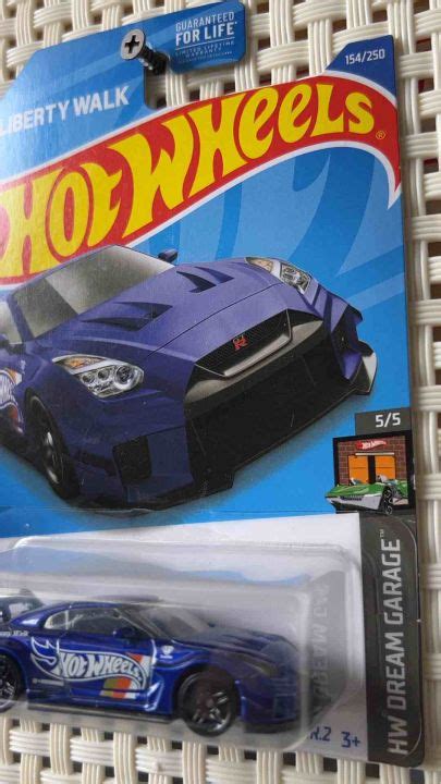 Hot Wheels Dream Garage Lbwk Gt Nissan Gt Rr V Lazada