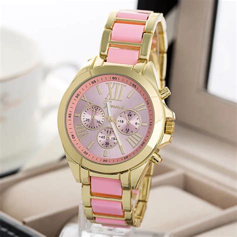 Top Extra Big Dial Geneva Style Metal Women Watch Men Golden Wristwatch