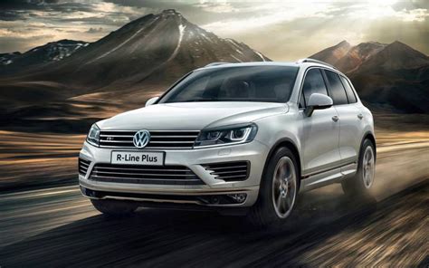 Comparison Volkswagen Atlas R Line 2018 Vs Volkswagen Touareg V6 Executive 2017 Suv Drive