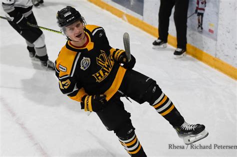 Stars shoot past Hawks in Nipawin | Nipawin Hawks