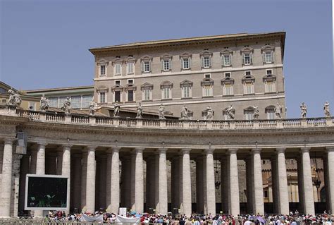 Palazzo Apostolico Rome Official Pope S Quarters At The Vatican