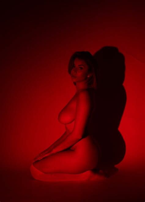Roxie Sinner Nudes Roxie Sinner Topless Porn Pic