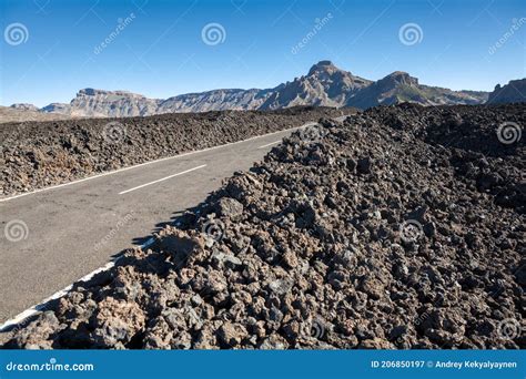 L Nea Recta De La Carretera Tf La Ruta Conecta El Volc N Teide Y El