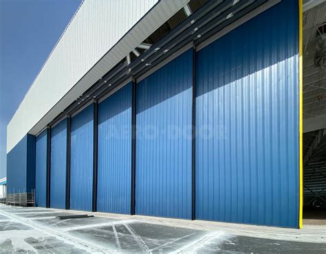 blue hangar steel door united airlines - Hangar Doors made in USA