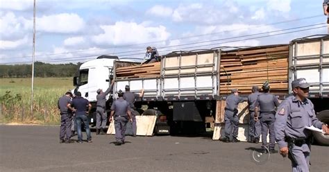 G Pol Cia Ambiental Aplica Mais De R Mil Em Multas Em Opera O