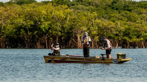 A importância da pesca esportiva industrial e artesanal no cenário