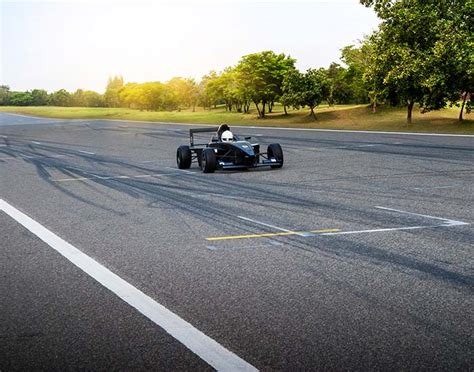 Formula Three (F3): History, Types, Objective, & Equipment - Sportsmatik