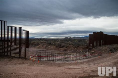 Photo Border Wall In Naco Arizona Nac2019021405