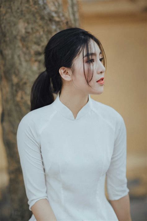 Hot girl quân phục nổi bật trong mùa thi vừa qua Báo Dân trí