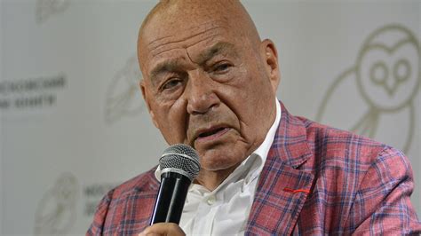 Стало известно, где находится замолчавший почти год назад Владимир Познер