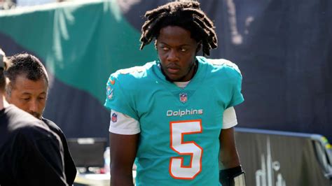 BREAKING: Teddy Bridgewater Sidelined With Knee Injury - Miami Dolphins