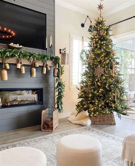 40+ Elegant Christmas Mantel Decor Ideas