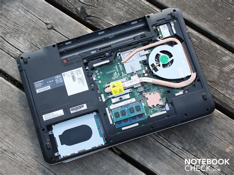 Recenzja Fujitsu LifeBook AH531 GF GT 525M Notebookcheck Pl