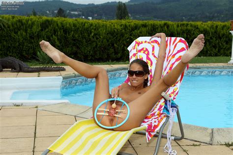Silvie Delux Nude Hitchhiking And Gaping XXX Dessert Picture 9