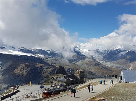 Zermatt Gornergrat Spektakul Rer Gipfel Zug Ticket Getyourguide