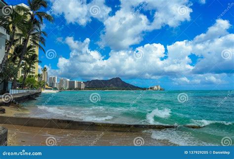 Diamond Head Volcano stock image. Image of hawaiian - 137929205