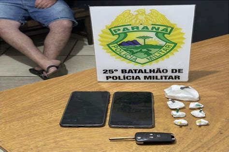 Casal é preso por tráfico de drogas em Perobal deixando crianças sob