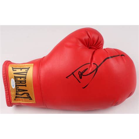 Dolph Lundgren Signed "Rocky IV" Everlast Boxing Glove (AutographCOA ... 