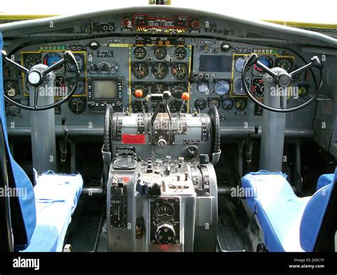 Fokker cockpit hi-res stock photography and images - Alamy