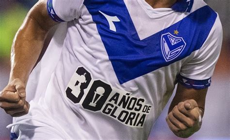 Caos en el Vélez de Gustavo Quinteros Denuncian a 4 jugadores por