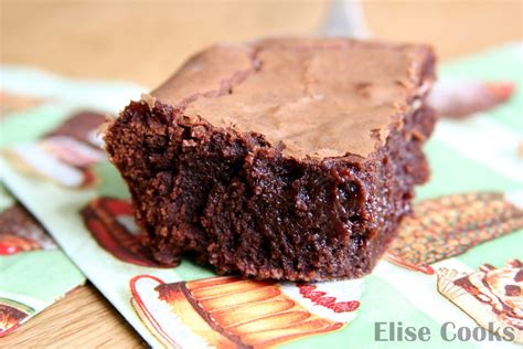 Elise Cooks Gâteau ultra fondant au chocolat