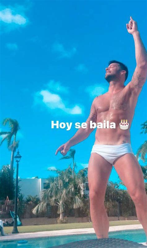 Con una foto súper hot Ricky Martin festejó los Infobae