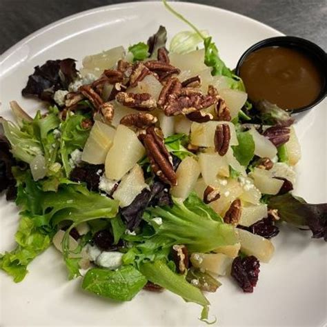 Poached Pear Salad – Arpeggio BYOB