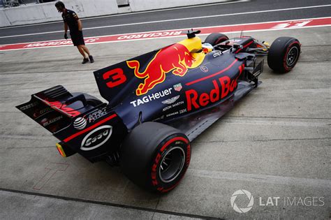 Daniel Ricciardo Red Bull Racing Rb At Japanese Gp