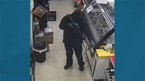 Suspect Robs Tennessee Convenience Store With Ar Style Rifle Wate 6