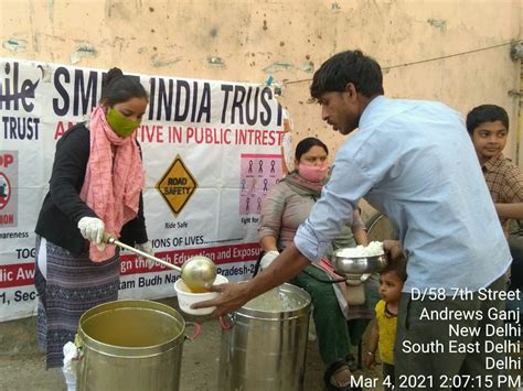 Cooked Food Distribution To The Needy People In Delhi NCR Smile