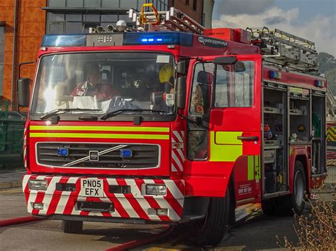 North Wales Fire And Rescue Volvo Fl Saxon Pumping Applian Flickr