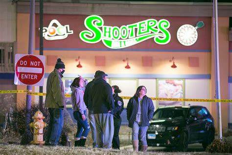 Rockford Illinois Bowling Alley Shooting 3 Dead 3 Hurt Per Police