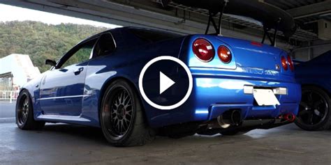 Loud Exhaust Sound By Nissan Skyline R Gt R Muscle Cars Zone