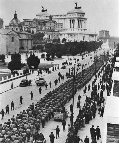 American Pows Paraded In Rome Italy 1944 Rwwiipics