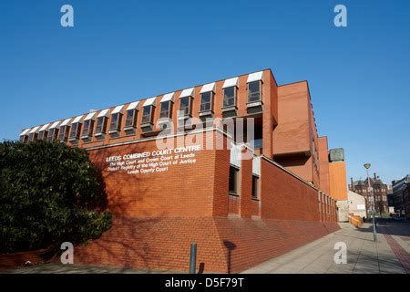 Leeds Crown Court Stock Photo - Alamy