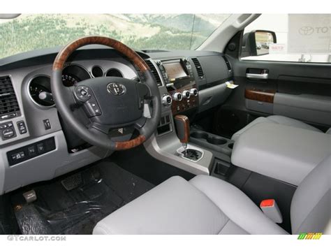 2016 Tundra Platinum Interior | AutoCarWall