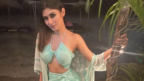 Mouni Roy In Bikini And Thigh Slit Skirt Has A Blast With Friends These Latest Pics Are Proof