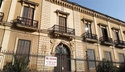 La Antigua Comisar A Del Arroyo Con Un Cartel De Se Vende Pedro