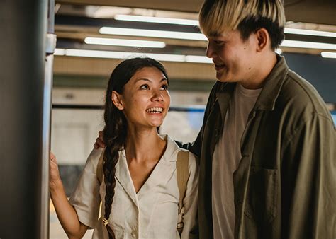 Man Forces Wife To Wear Revealing Bikini For His B Day Pool Party Backtracks But Its Too Late