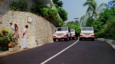 Imcdb Org Jeep Wrangler Tj In Tres Piezas De Amor En Un Fin De