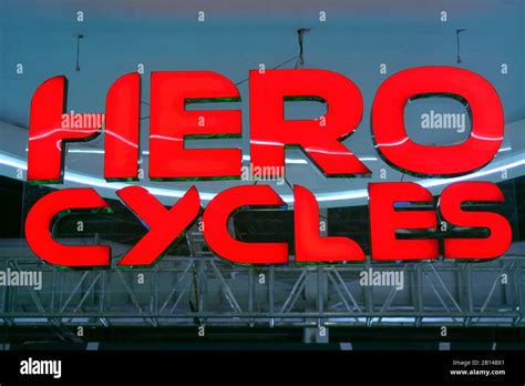 Hero Cycles Logo Stock Photo - Alamy