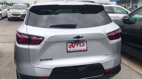 How To Use The Hands Free Lift Gate In Your Brand New Chevy Blazer