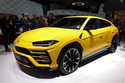 Lamborghini Urus Vs Jeep Grand Cherokee Trackhawk Le Choc Des Titans