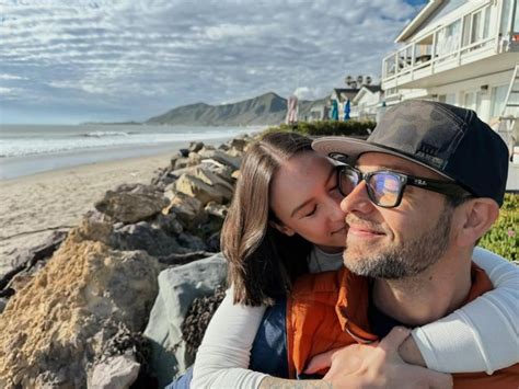 Zachary Levi Announces 1st Baby With Girlfriend Maggie Keating | Us Weekly