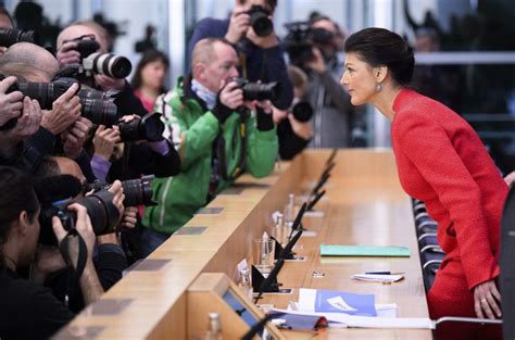 Elezioni Sassonia e Turingia chi è Sahra Wagenknecht la leader della