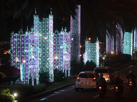 Ayala Triangle Gardens To Light Up With Festival Of Lights Philippine