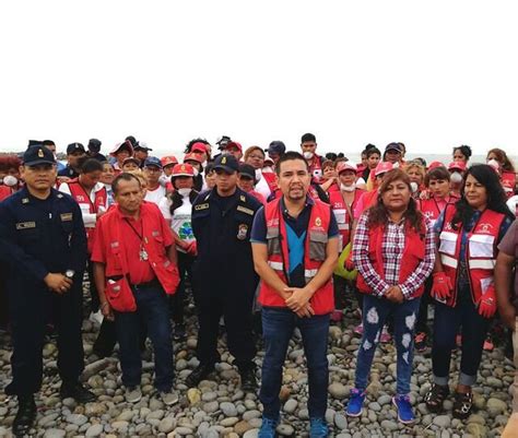 Callao Voluntarios Recogen 4 Toneladas De Basura De Playa Carpayo