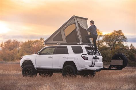 Toyota Runner Hatch Tent