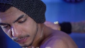 Convidei O Meu Amigo Pra Conhecer Meu Quarto E Coloquei A M O No Cu Dele Xvideos